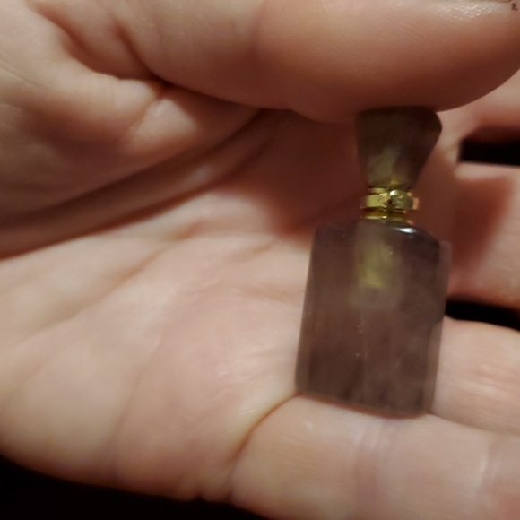 New Rainbow Fluorite Essential Oils Pendant. - Picture 8 of 9